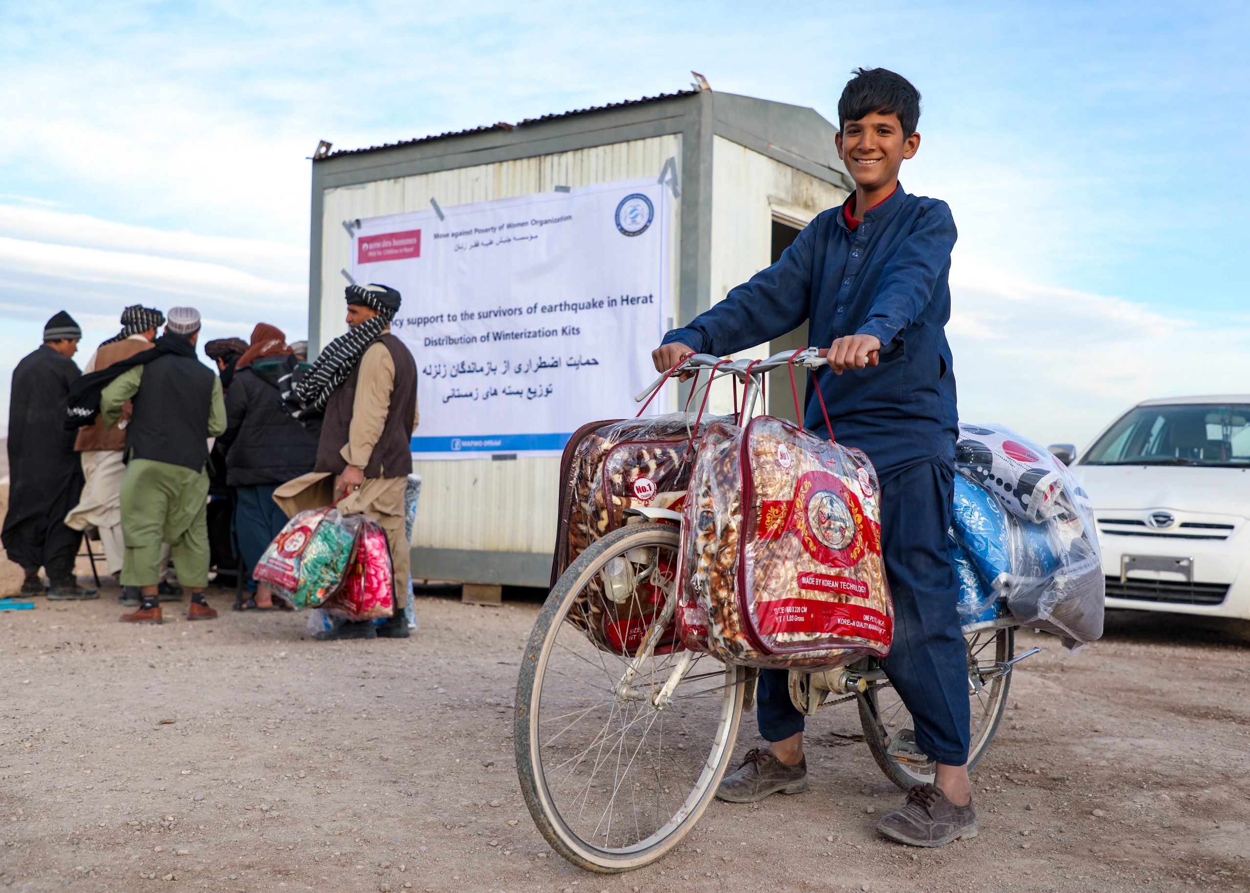 MAPWO Winterization kit distribution_Wardak ha village (21)